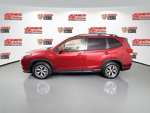 Certified 2022 Subaru Forester Premium AWD/4WD image 15