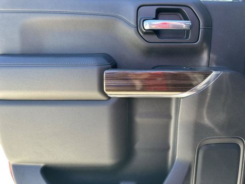 Used 2021 Chevrolet Silverado 1500 RST AWD/4WD image 17