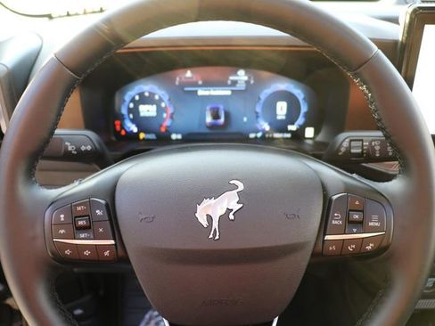 Used 2025 Ford Bronco Sport Outer Banks w/ Outer Banks Tech Package+ image 25