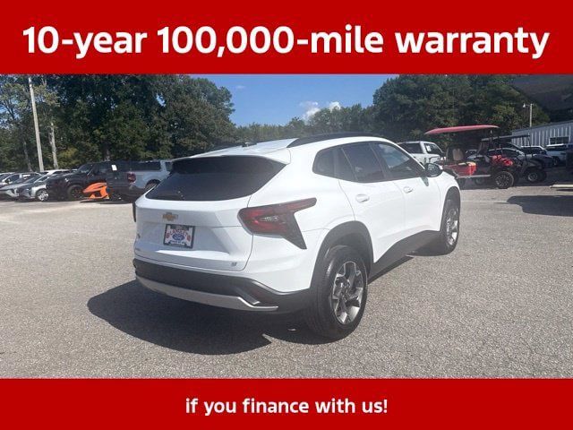 Used 2025 Chevrolet Trax LT w/ LT Convenience Package FWD image 20