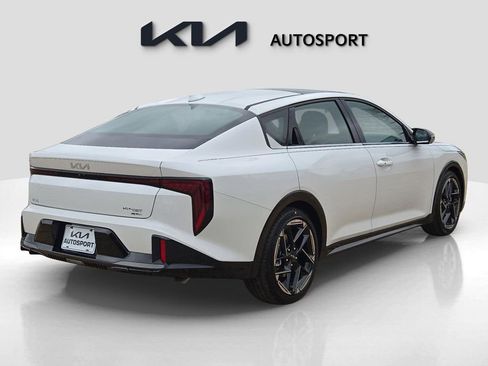 New 2026 Kia K4 GT-Line image 8