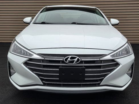 Used 2019 Hyundai Elantra SE w/ Cargo Package image 9