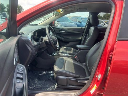 Used 2024 Buick Encore GX Sport Touring FWD image 8