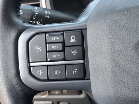 Used 2023 Ford F150 Lightning Lariat AWD/4WD image 24