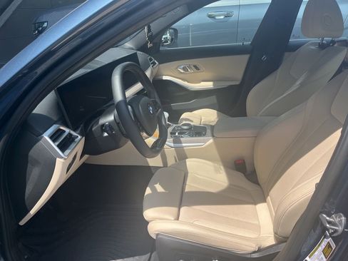 Used 2025 BMW 330i Sedan w/ Premium Package image 9