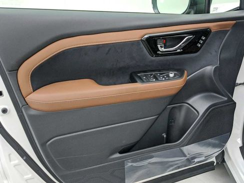 New 2026 Subaru Forester Touring image 24