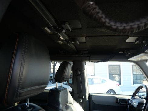 Used 2021 Ford Bronco Badlands image 30