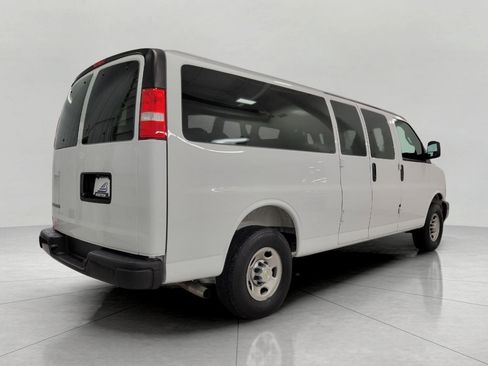 Used 2025 Chevrolet Express 3500 LS image 20