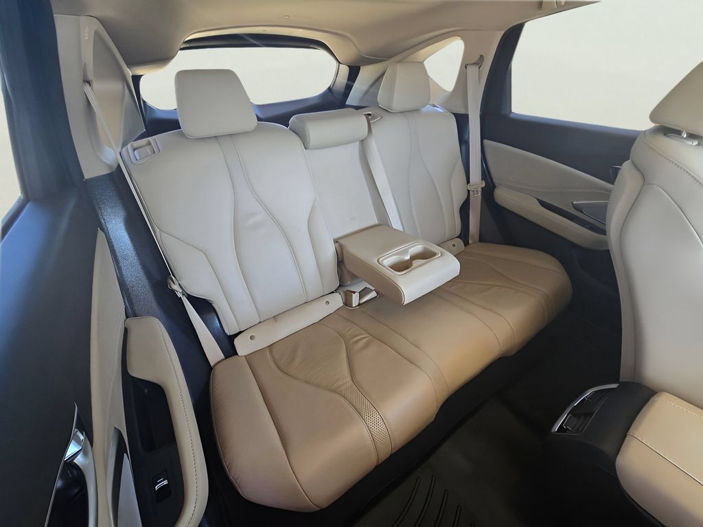 Used 2020 Acura RDX w/ Technology Package FWD image 8