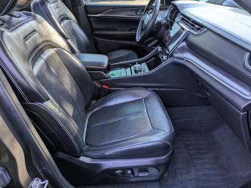 Certified 2022 Jeep Grand Cherokee L Overland AWD/4WD image 31