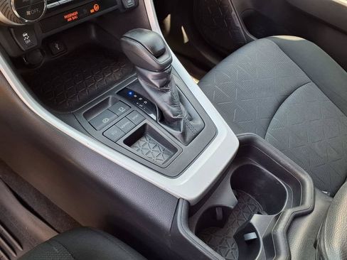 Used 2021 Toyota RAV4 XLE FWD image 23