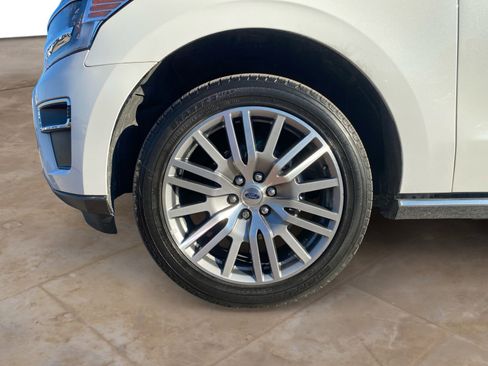 Used 2023 Ford Expedition Max Limited image 31
