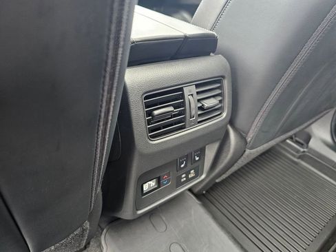 Used 2023 Nissan Rogue Platinum w/ Platinum Premium Package image 17