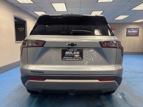 New 2026 Chevrolet Equinox LT w/ Midnight Edition FWD image 7