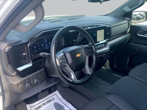 Used 2024 Chevrolet Silverado 1500 LT w/ Protection Package AWD/4WD image 18