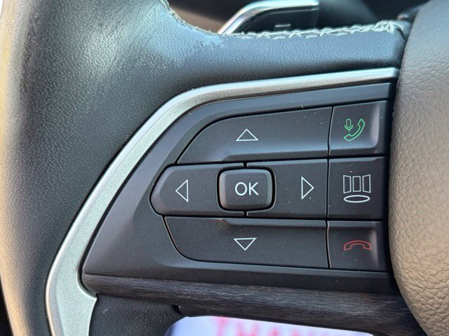 Used 2023 Jeep Grand Cherokee Limited AWD/4WD image 18