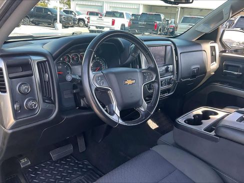 Used 2018 Chevrolet Silverado 1500 LT w/ LT Eassist Package image 15
