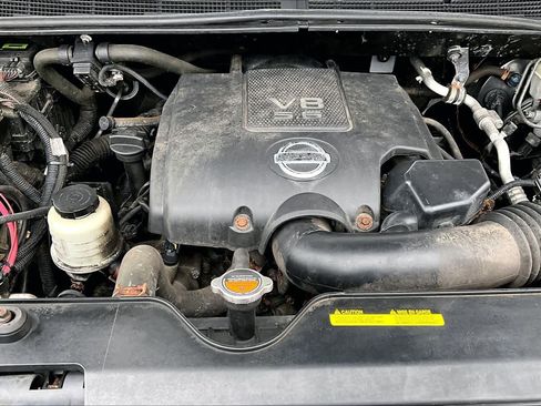 Used 2015 Nissan Titan SV w/ SV Value Truck Package image 30