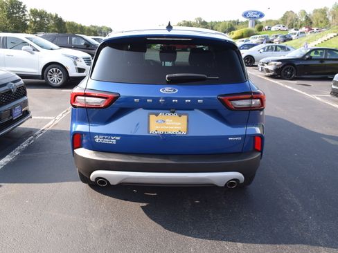 Used 2023 Ford Escape Active AWD/4WD image 5