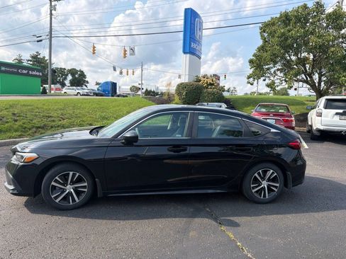 Used 2023 Honda Civic LX image 2