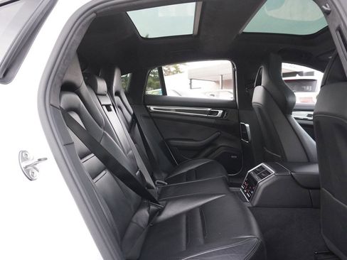 Used 2019 Porsche Panamera Turbo image 44