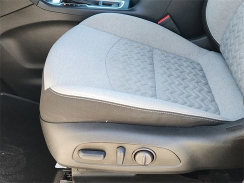 Used 2024 Chevrolet Equinox LT w/ Driver Convenience Package image 22