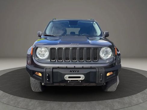 Used 2016 Jeep Renegade Trailhawk image 3