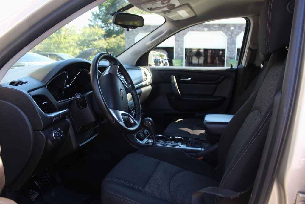 Used 2016 Chevrolet Traverse LT w/ Traveler's Package AWD/4WD image 23