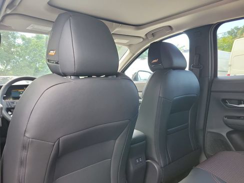 New 2026 Nissan Kicks SR w/ SR Premium Package AWD/4WD image 16