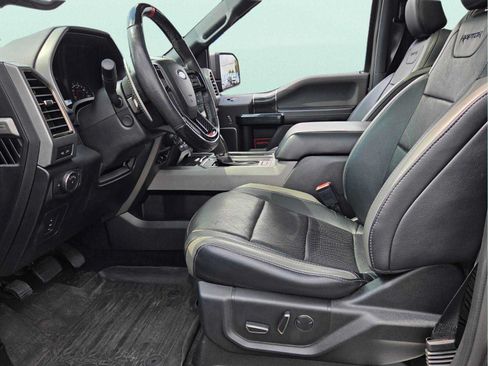 Used 2018 Ford F150 Raptor w/ Equipment Group 802A Luxury AWD/4WD image 10