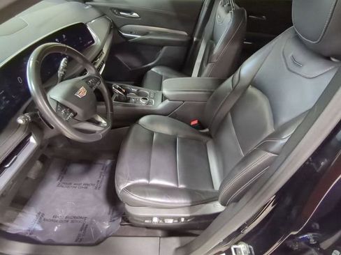 Certified 2024 Cadillac XT4 Premium Luxury image 18