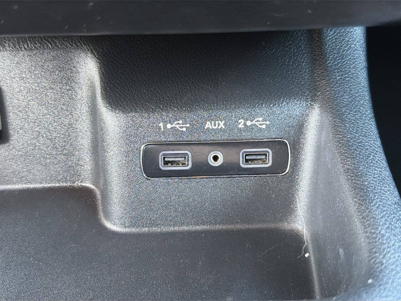 Used 2019 Dodge Durango GT AWD/4WD image 34