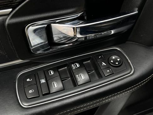 Used 2016 RAM 1500 Limited image 15