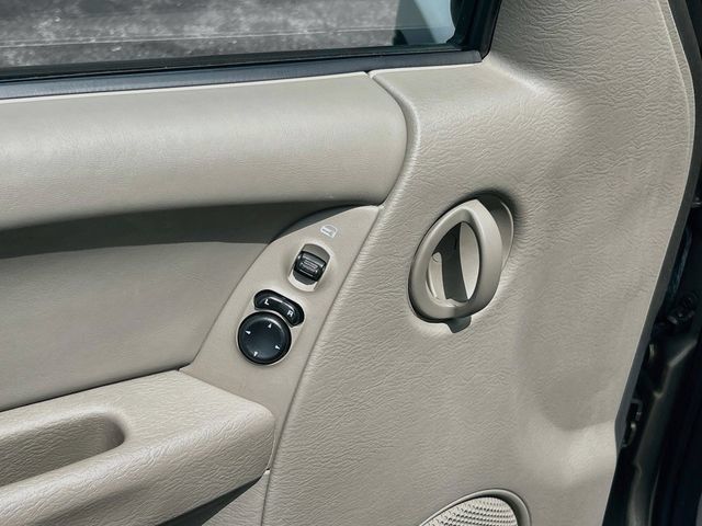 Used 2006 Jeep Liberty Sport AWD/4WD image 21