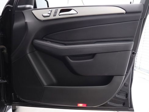 Used 2016 Mercedes-Benz GLE 350 image 44