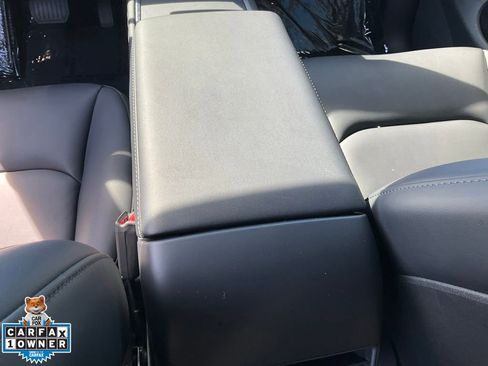 Used 2025 Tesla Model Y Long Range image 46