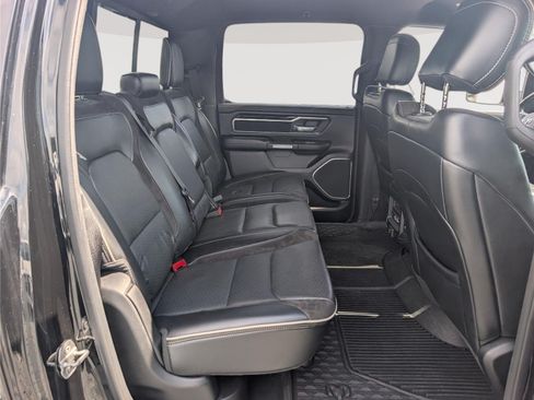 Used 2019 RAM 1500 Laramie AWD/4WD image 14