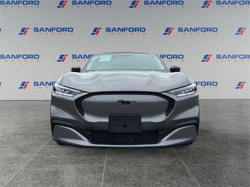 Used 2021 Ford Mustang Mach-E Select image 8