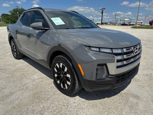 Used 2025 Hyundai Santa Cruz SEL AWD/4WD image 6