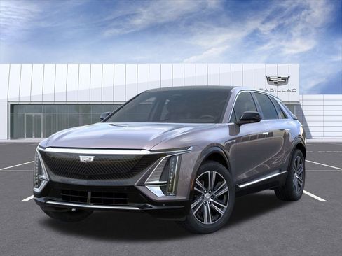 New 2026 Cadillac Lyriq Premium Luxury w/ LPO, Floor Liner Package image 6