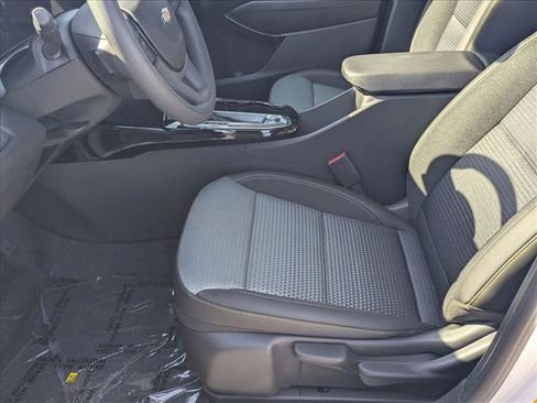New 2026 Chevrolet Trax LT FWD image 4