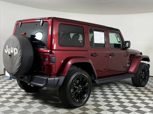 Used 2022 Jeep Wrangler Unlimited Sahara w/ Cold Weather Group AWD/4WD image 8