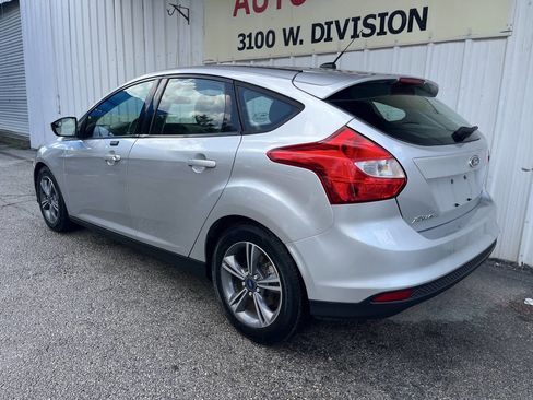 Used 2014 Ford Focus SE w/ SE Sport Package FWD image 5