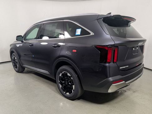 New 2026 Kia Sorento S FWD image 5