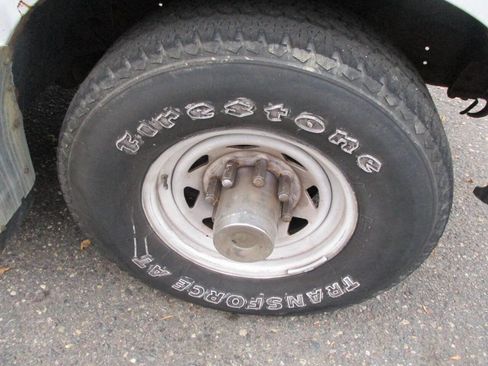 Used 1995 Ford F250 2WD Regular Cab image 38