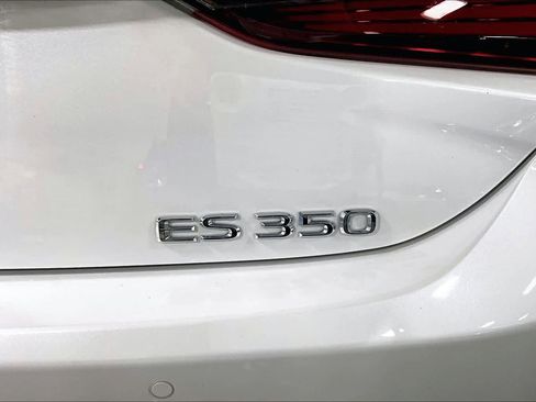 Used 2025 Lexus ES 350 Ultra Luxury image 9