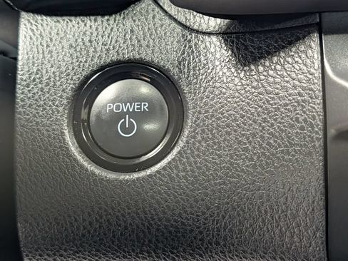 Used 2025 Toyota Camry XSE AWD/4WD image 22