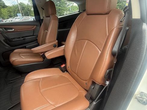 Used 2015 Chevrolet Traverse LT AWD/4WD image 14