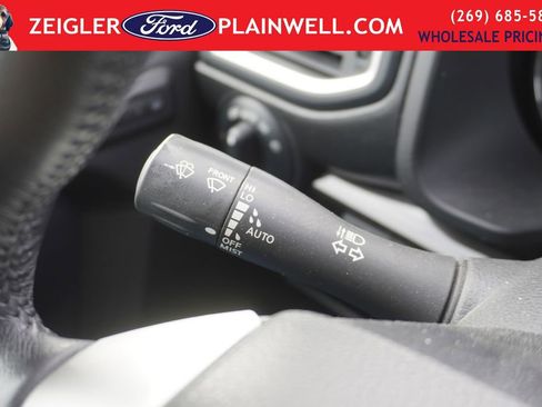 Used 2018 Nissan Titan SL w/ Midnight Edition image 24