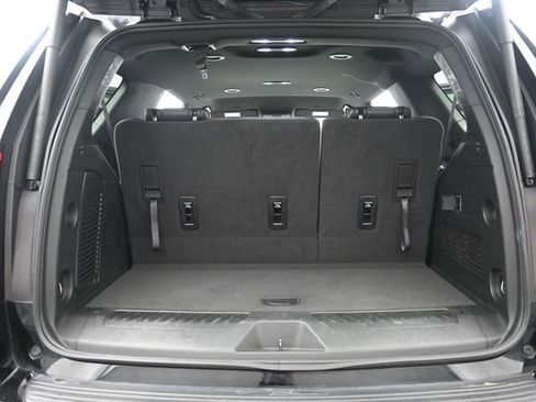 Used 2024 GMC Yukon SLT image 25